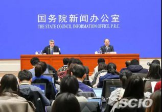 中国突破14亿人！人均GDP突破1万美元！